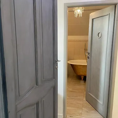 Kubin アパート *